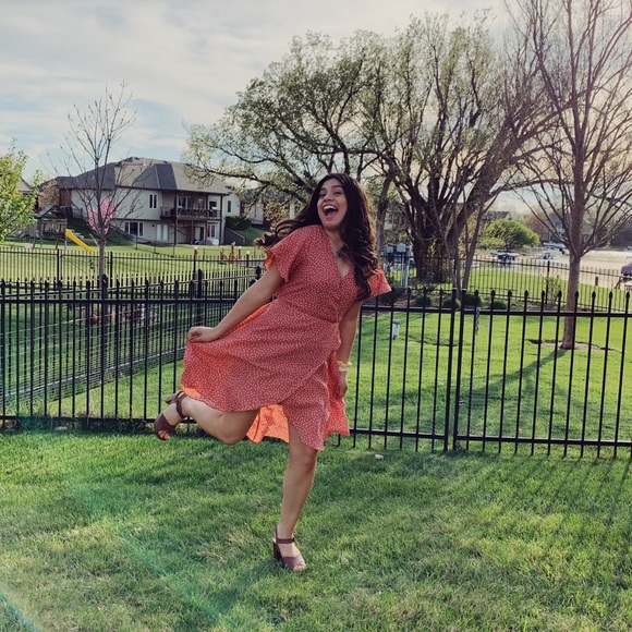 Meet your Posher, Joslin - Picture 1 of 1